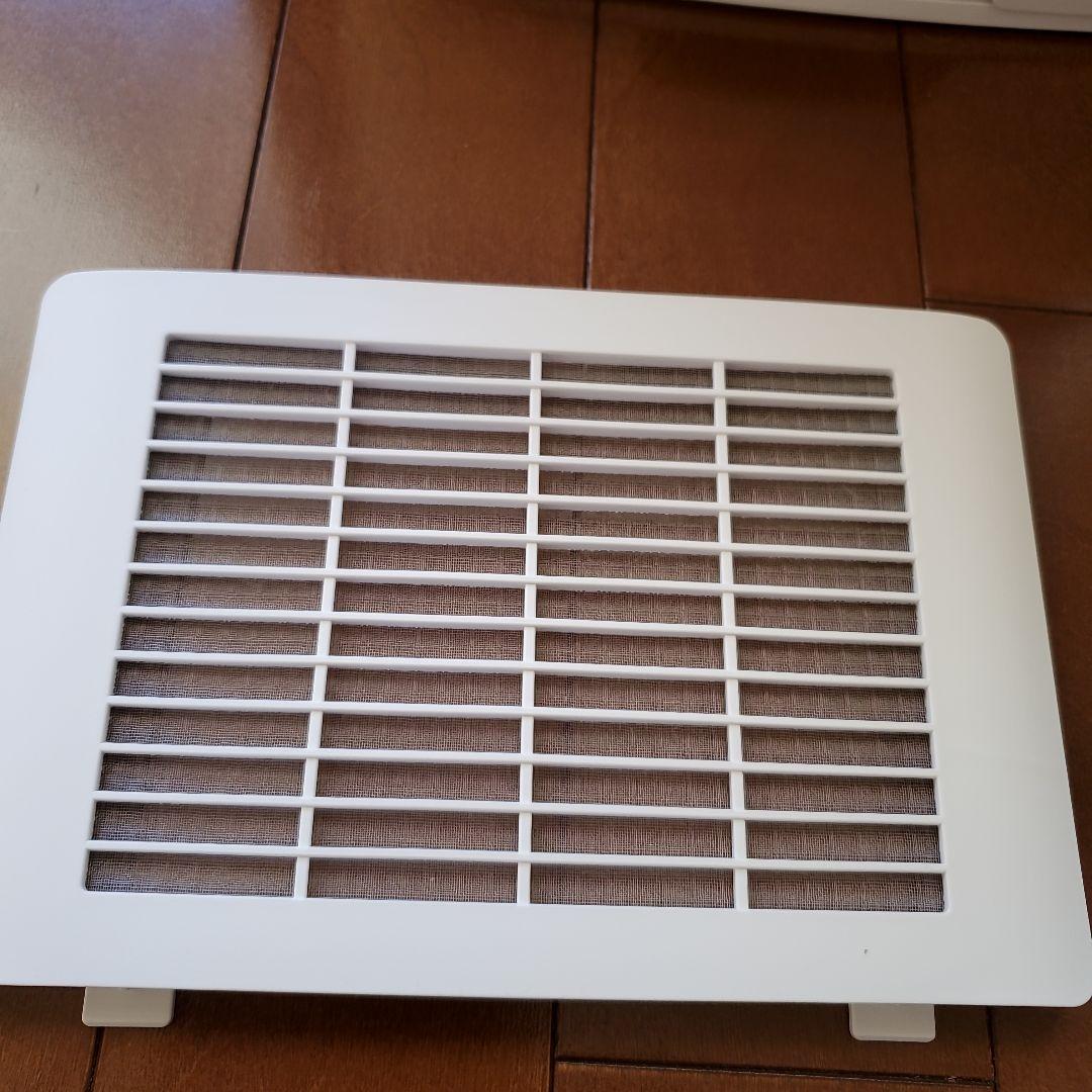 SHARP 加湿セラミックファンヒーター HX-SK-12-W　2024年
