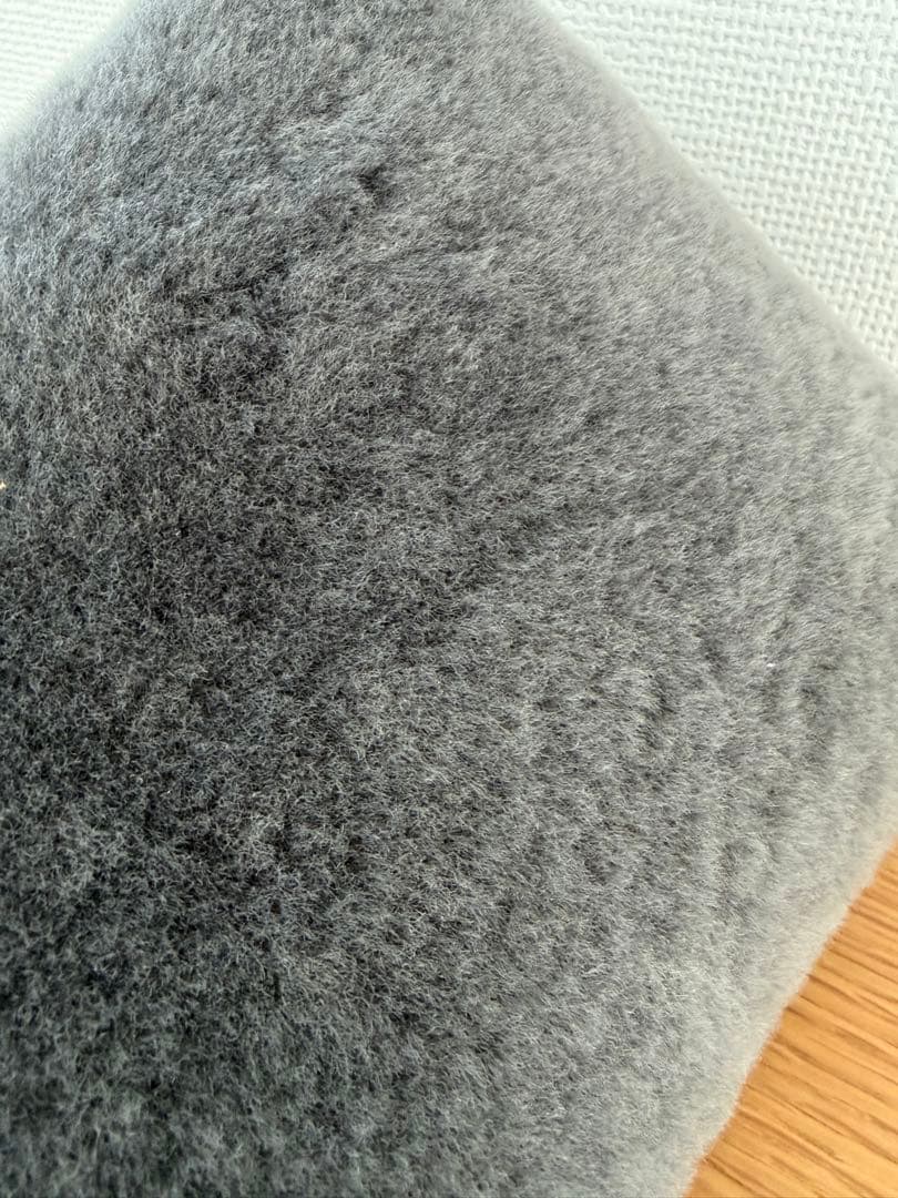 UGG アグ　ショルダーバッグ　グレー　美品