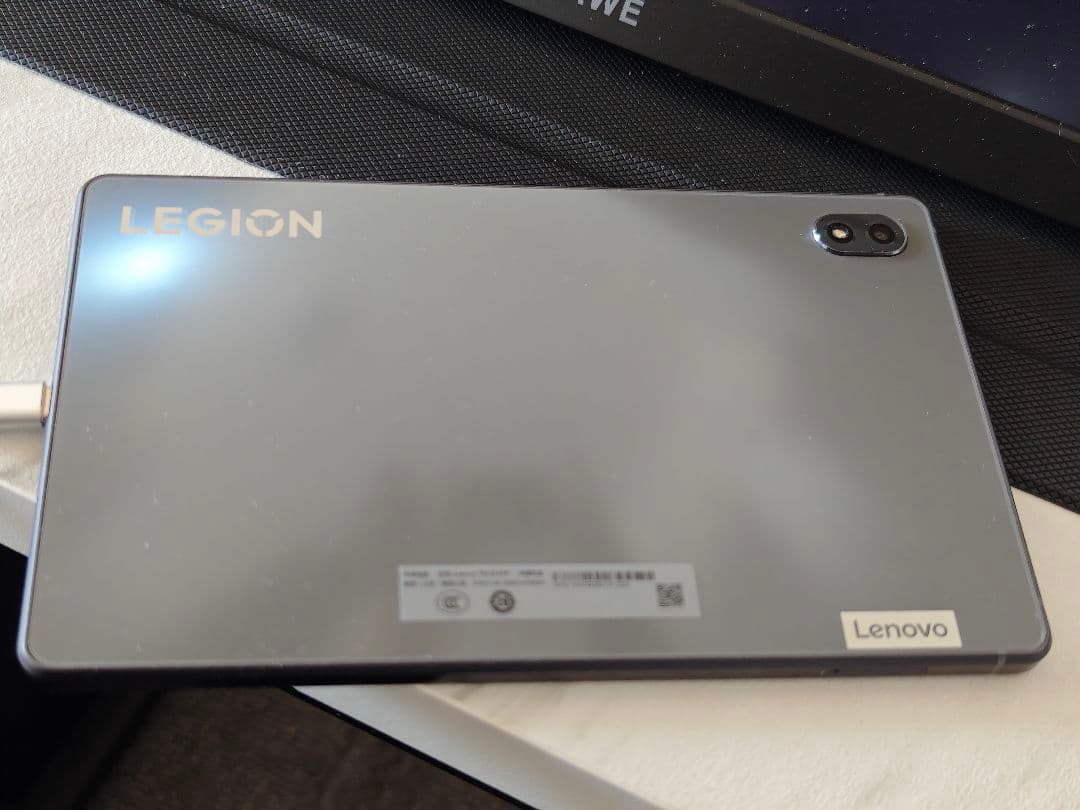 Lenovo Legion Y700 本体 液晶不良　128G/256