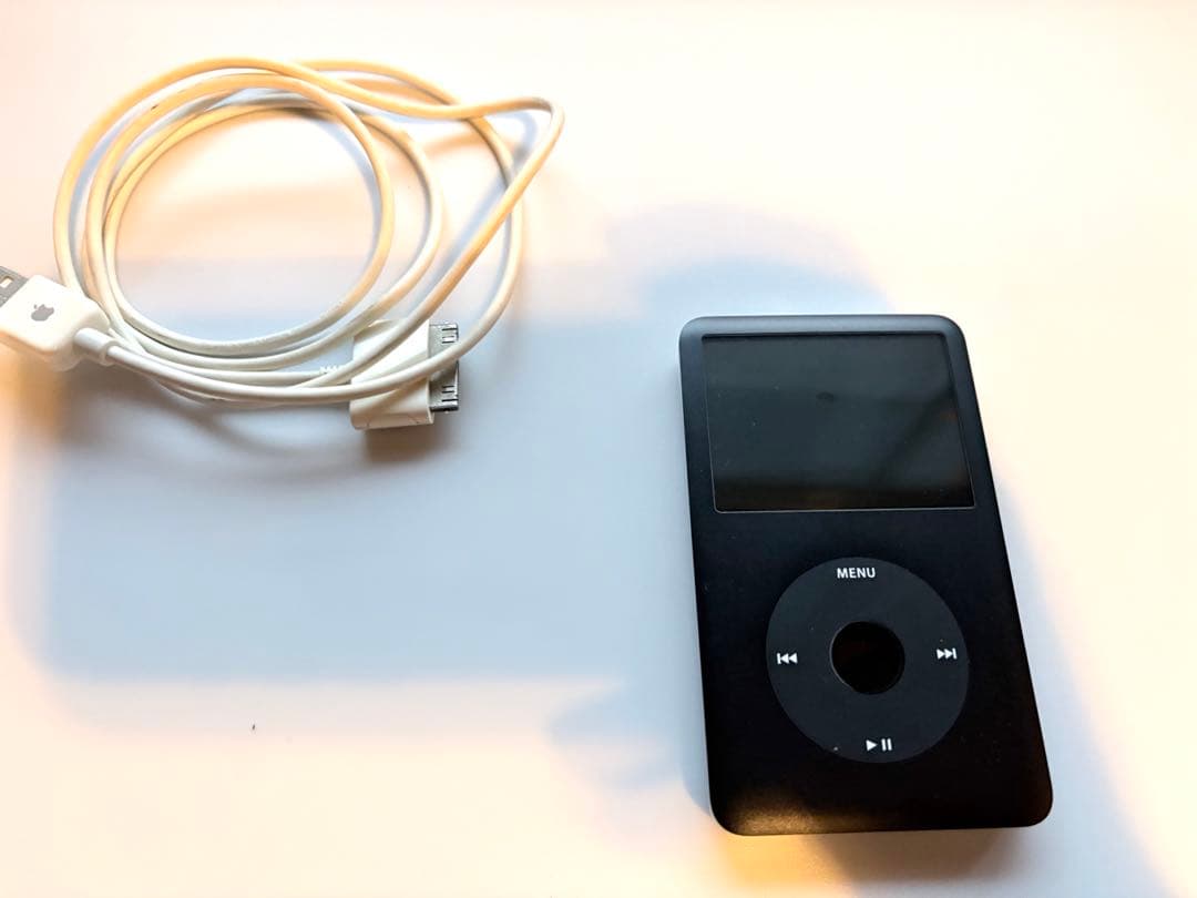 Apple iPod classic 80GB ブラック usbケーブル付き