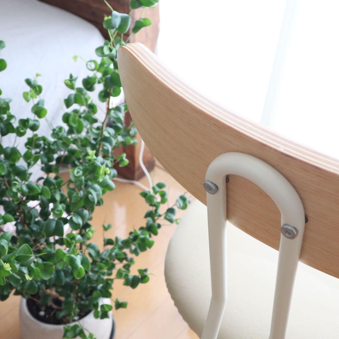 デスクチェア　昇降式　回転式　アイボリー×ウッド