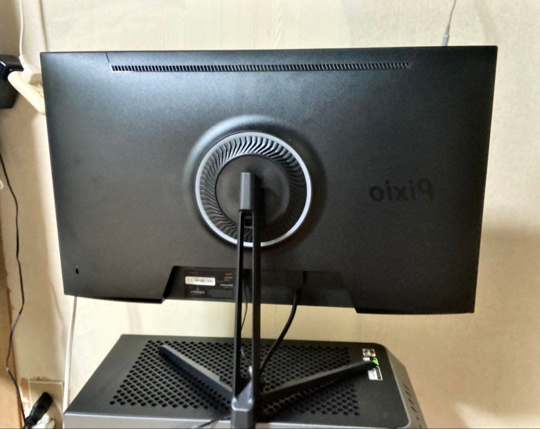 pixio wave246 ディスプレイ 購入から一ヶ月しか使ってないです！！！