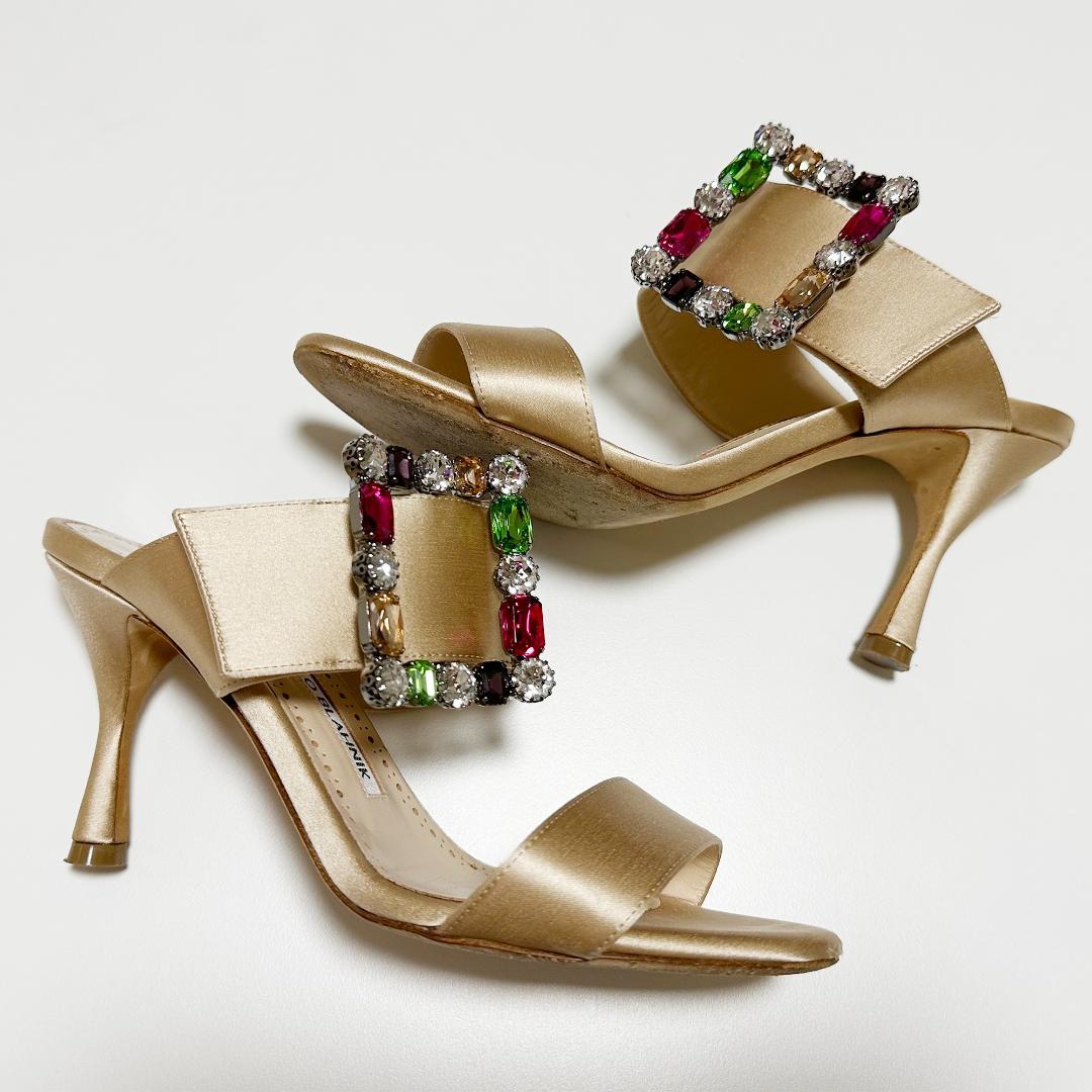 Manolo Blahnik ヌードベージュ サテン ビジューサンダル 35.5