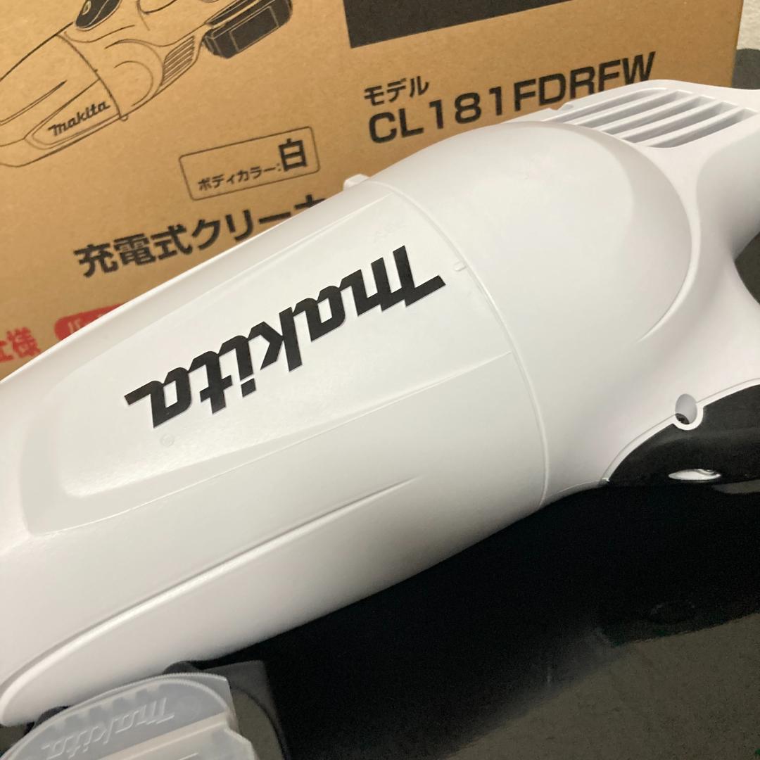 【新品】マキタ 充電式クリーナー CL181FDRFW 18V バッテリー付