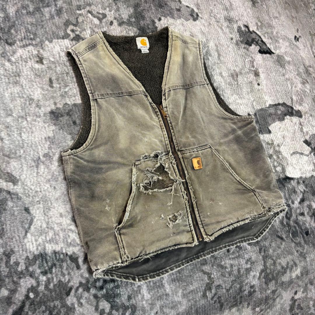 Carhartt ダックベスト V26 ボロ レザータグ 雰囲気抜群 一点物