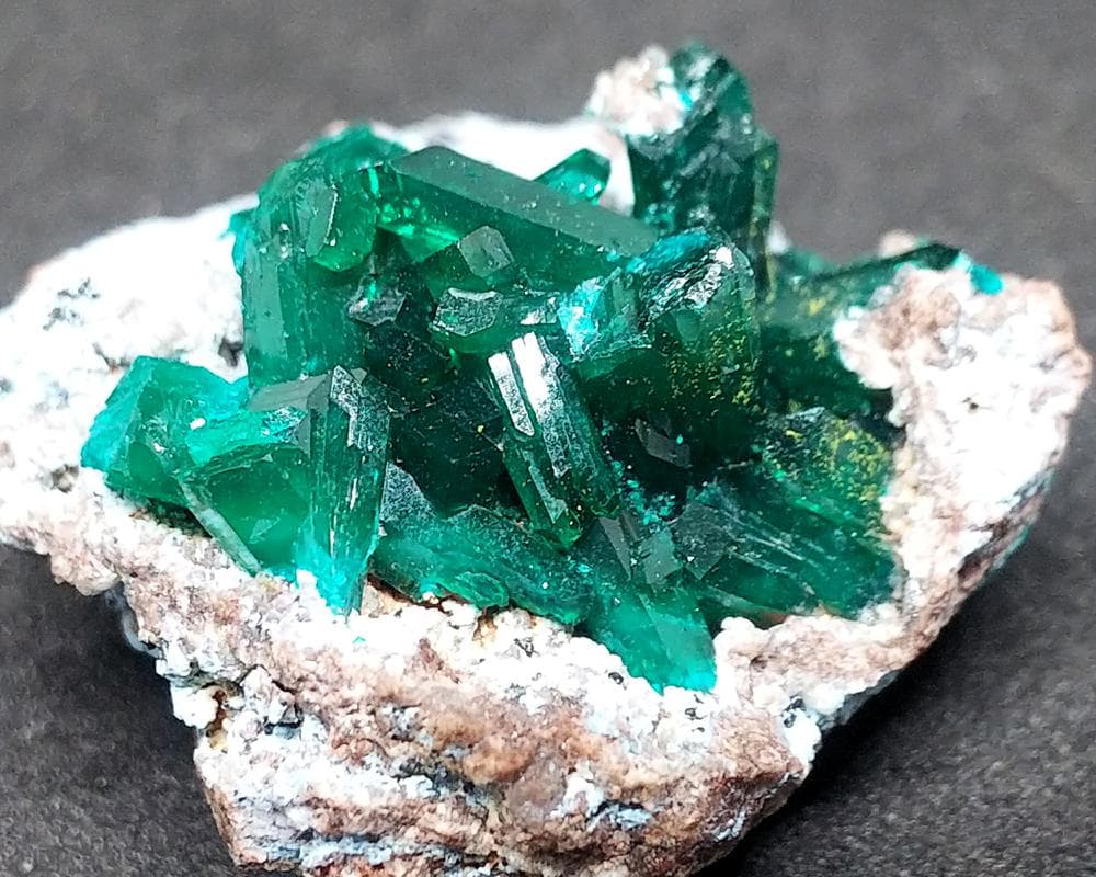 526 ダイオプテーズ プランへ石 翠銅鉱 クラスター コンゴ産