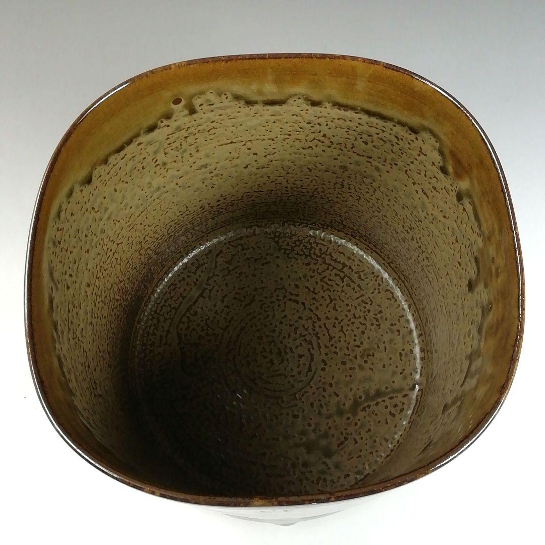 Ｗ２３２　水指　『高取　四方口　水指』『十三代　高取八仙 造』　共箱　茶道具