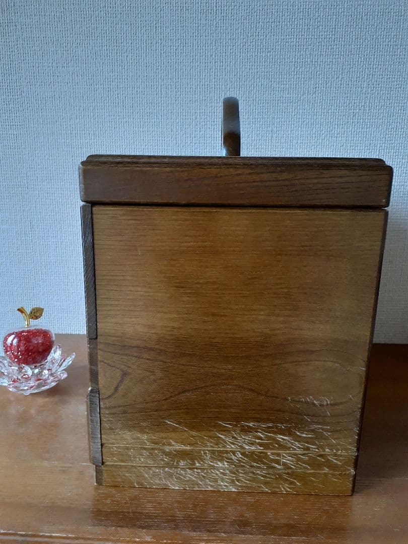 角度の変わる鏡ボックス