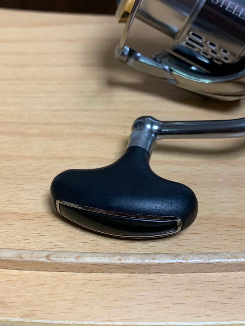 ヒ*デ様 シマノ　18ステラC3000MHG 中古　箱無し