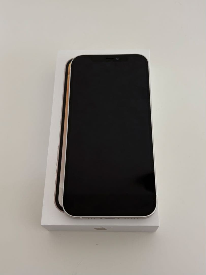 iPhone 12 白 本体 64GB