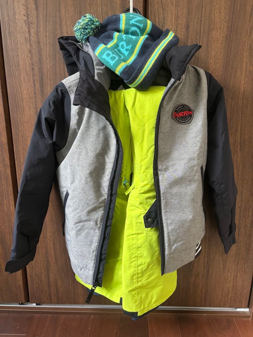 ⭐︎Ｑさん専用⭐︎BURTON 子ども用スノーボードウェア XS（110-119）