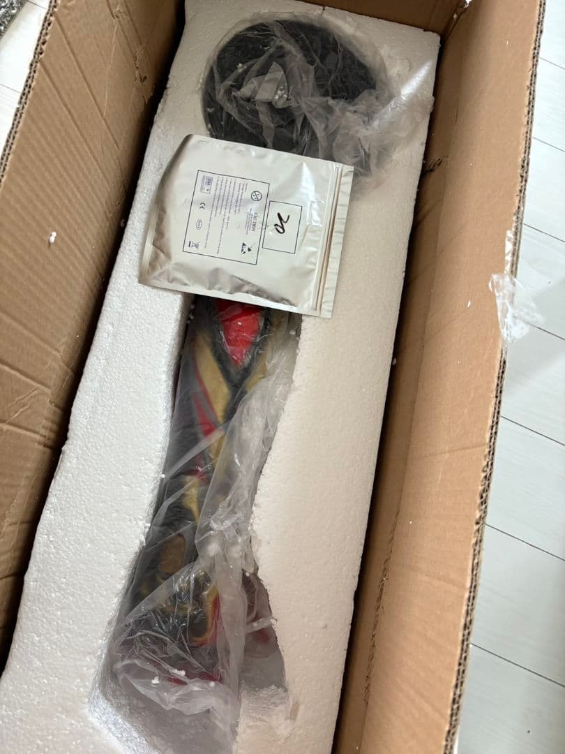 新品未使用です！アイアンマンのナノ・ガントレット　1/1 レプリカ　LEDライト