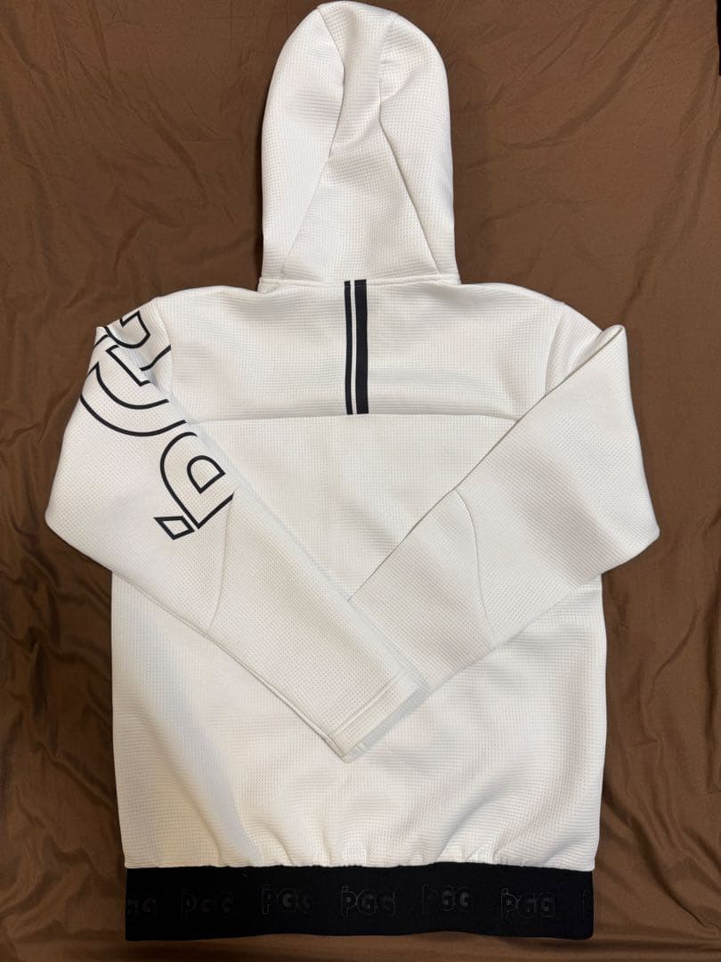 PGG ホワイト フルジップジャケットとパンツ　セットアップ