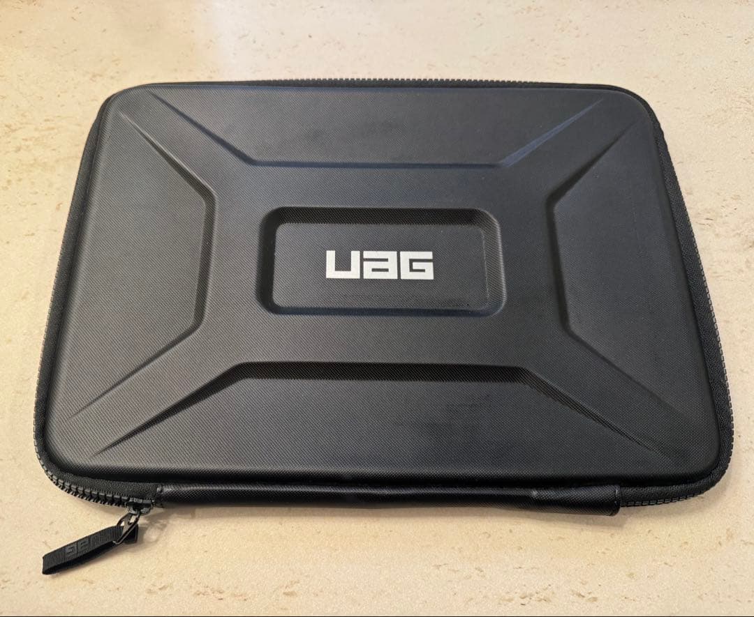 MacBooKPro13インチ Core i5 8GB UAG Macケース付き