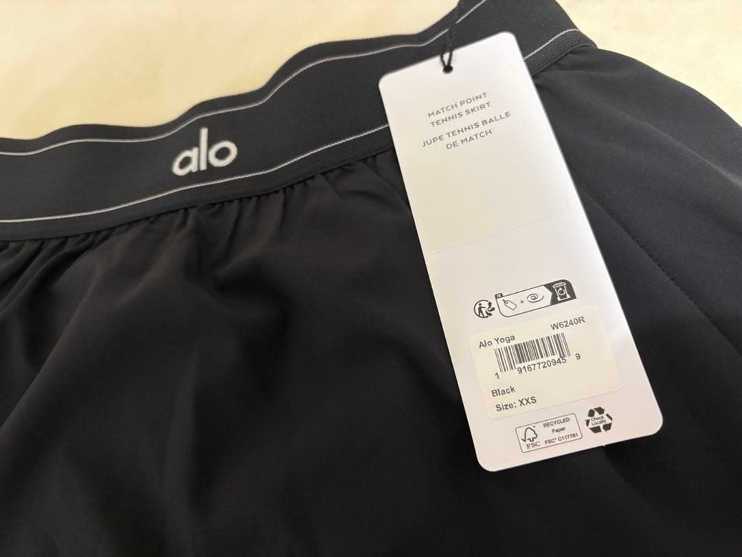 alo テニススカート 黒 新品タグ付き