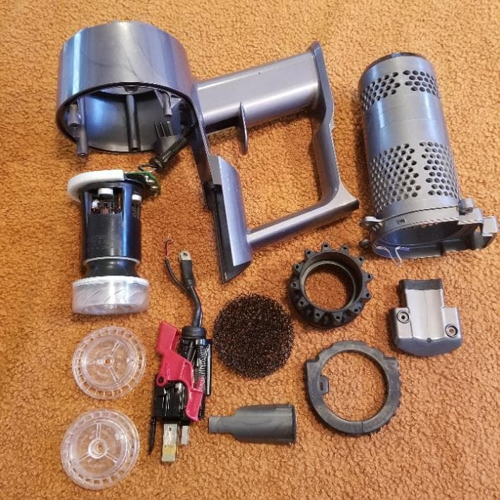 ダイソン V11(SV15)分解洗浄メンテナンス済