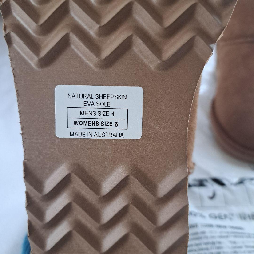 週末値下げ未使用 UGG ムートンブーツ キャメル