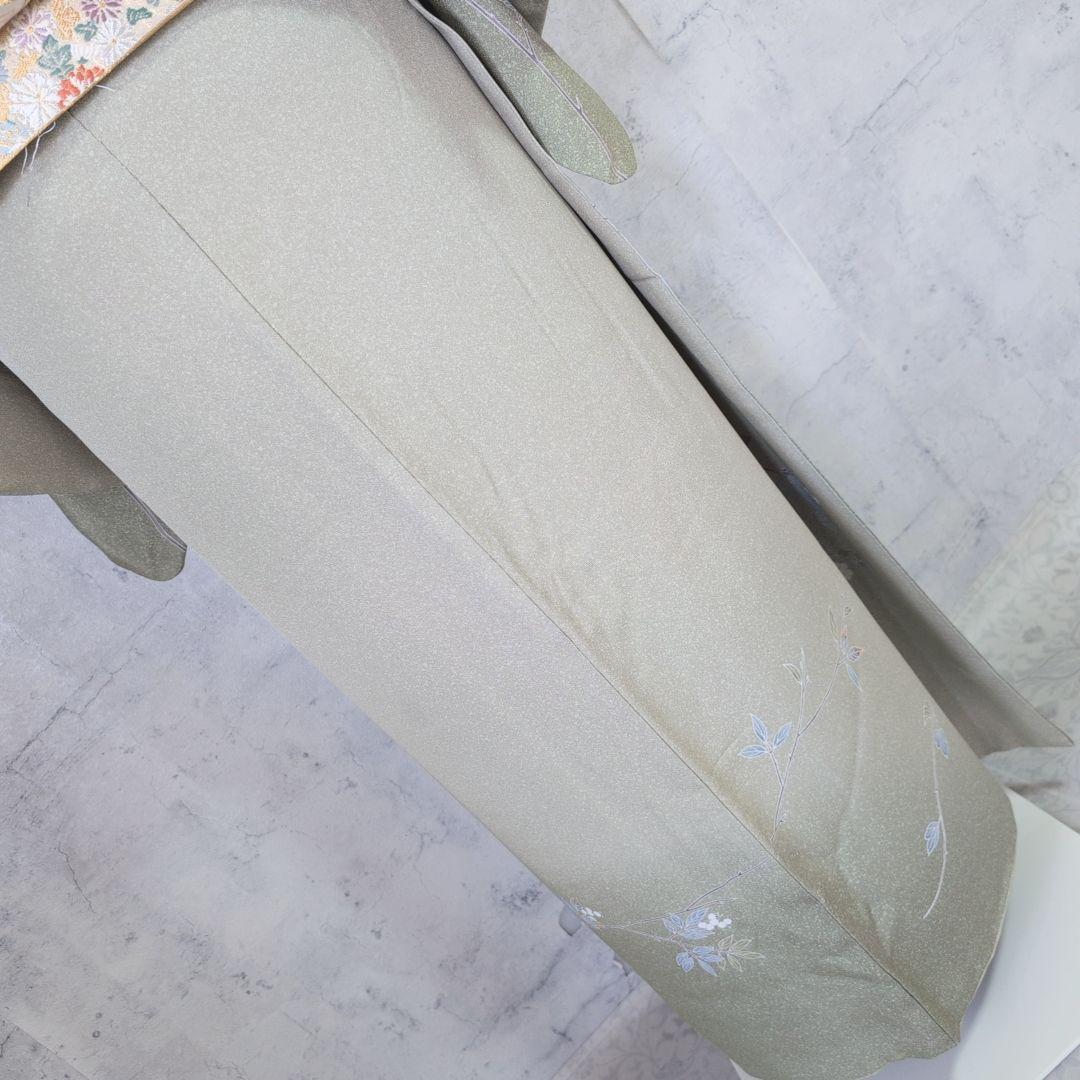 訪問着単品　着物　正絹　友禅　薄緑カーキ　枝葉模様　ナチュラル　F7