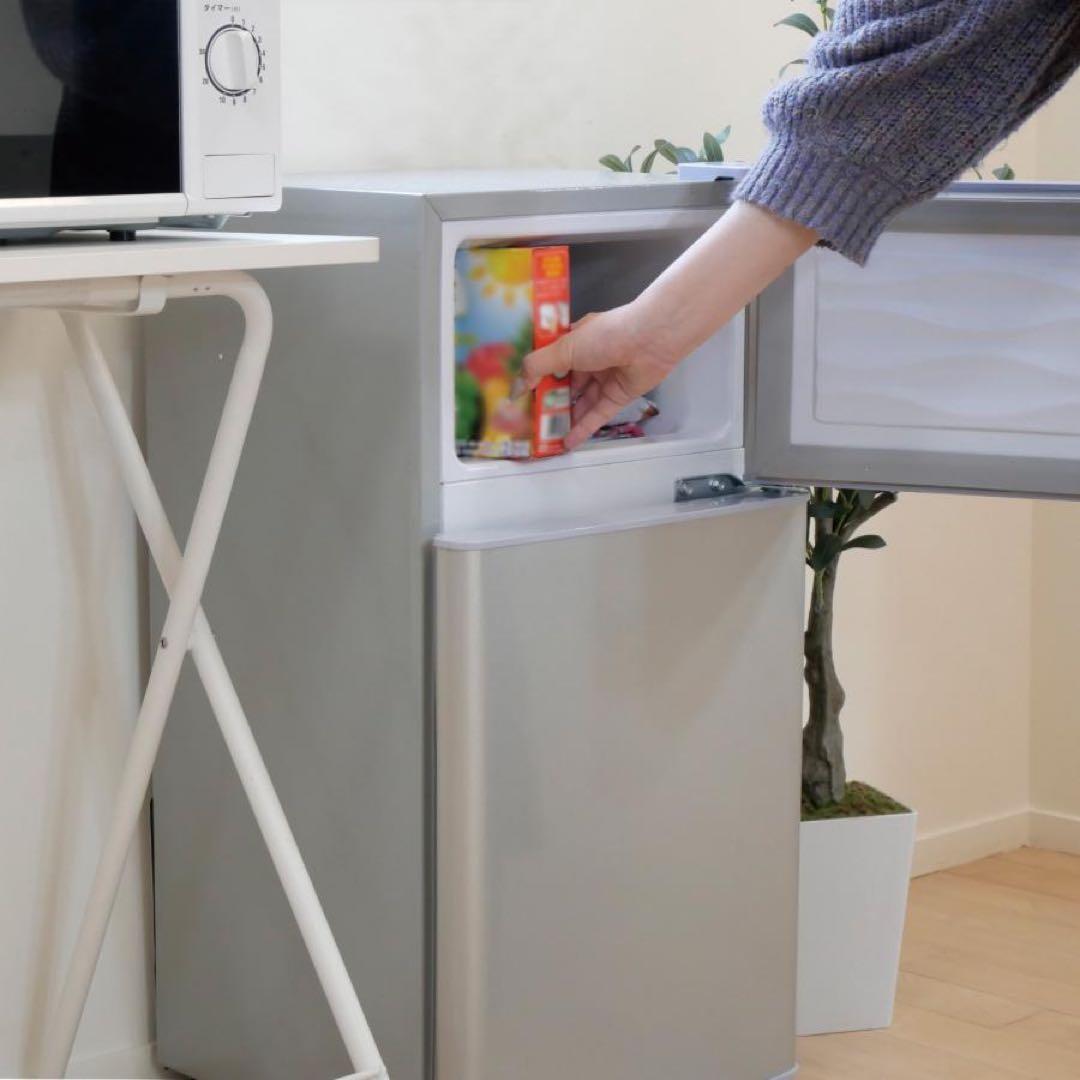 【新品】冷蔵庫 黒 ブラック 一人暮らし 冷凍 2ドア 小型 上段冷凍庫 新生活