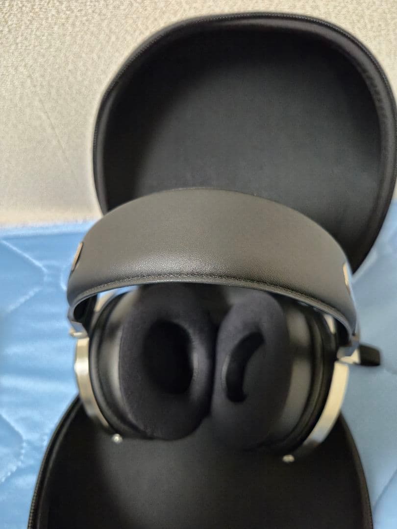 【極美品・日本国内正規輸入品】FiiO FT1 有線ヘッドホン　即購入可能！！