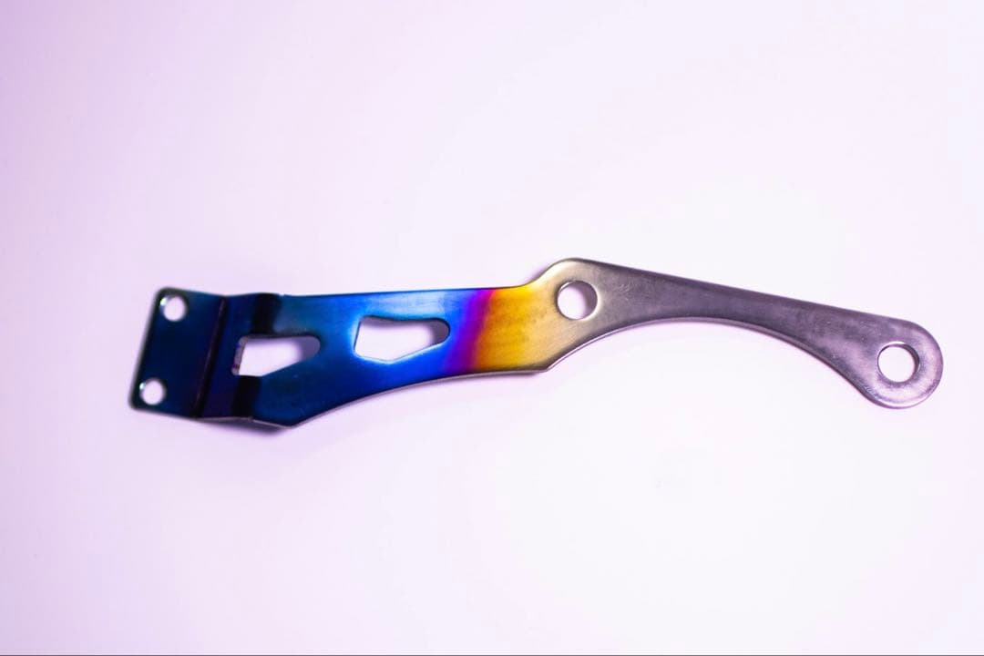 z900rs用チタンプリロードアジャスターステー