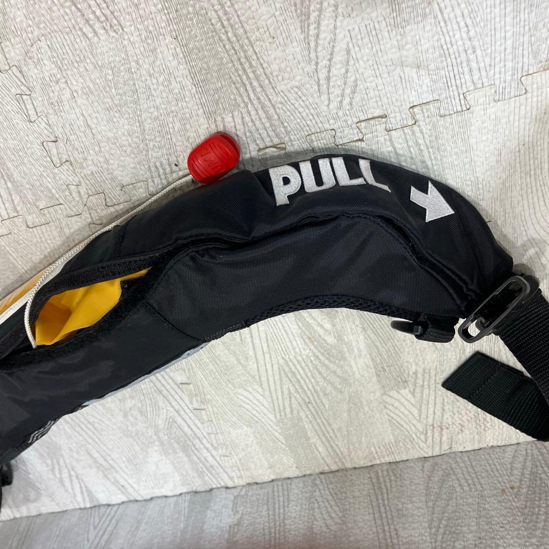 ボンベ無し　Daiwa ライフジャケット 引き紐式 黒