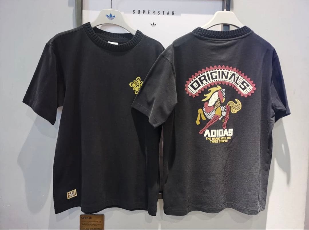 新品S Adidas FW25 CNY 馬年限定 半袖Tシャツ KT0714