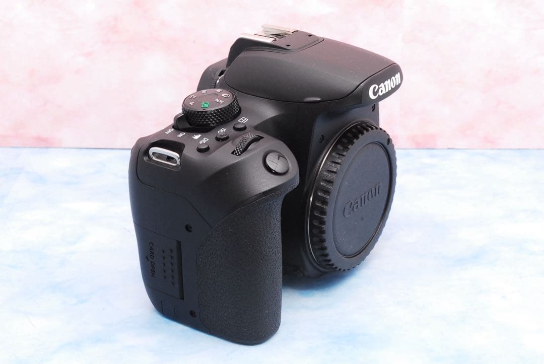 Canon Kiss X10i☆超高性能☆一眼レフカメラ☆スマホ転送OK☆