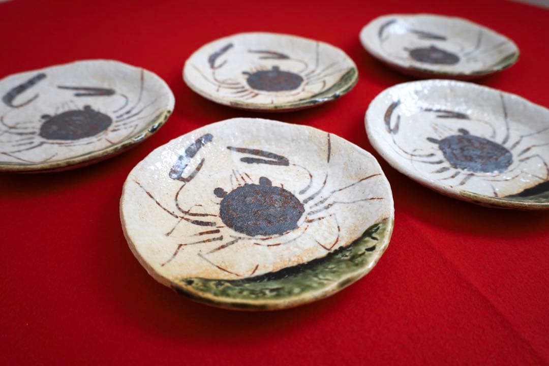 カニ絵皿5枚セットと長方形皿6枚セット