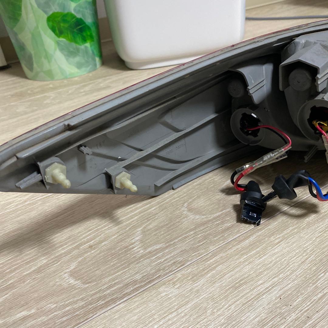 rb3オデッセイ　テールランプ社外