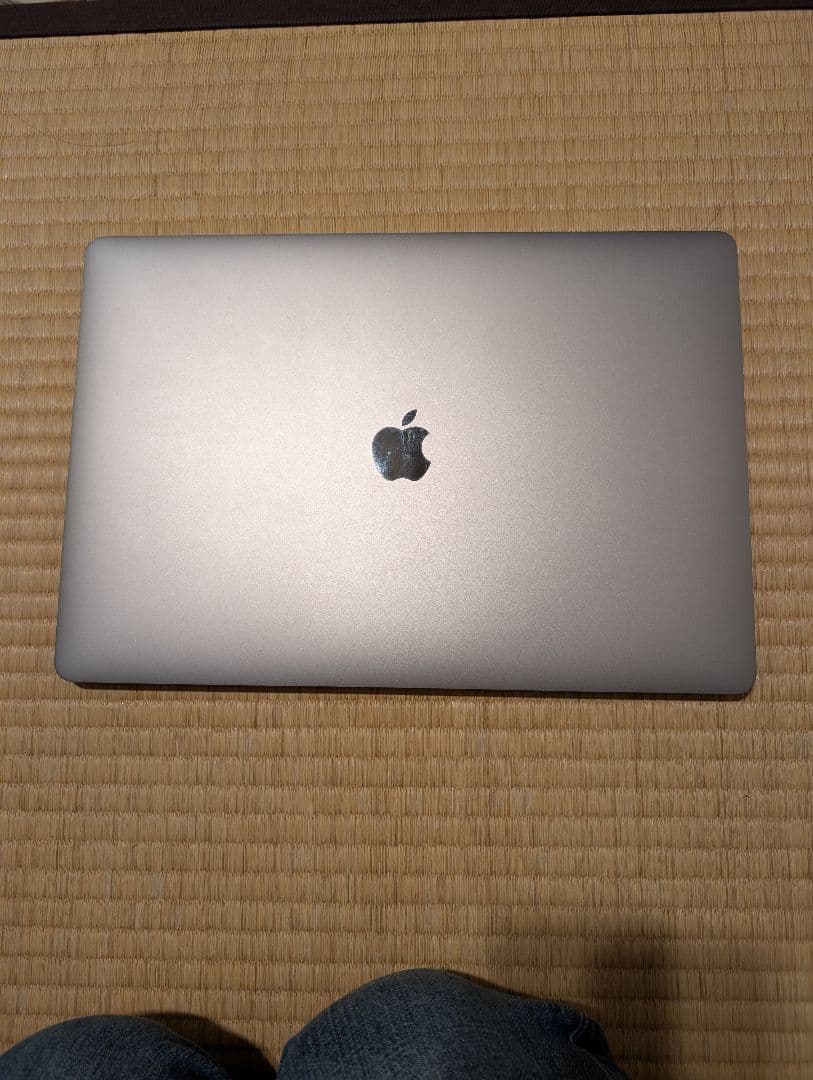 美品 MacBookPro16インチ2019 Corei7 16GB 512GB