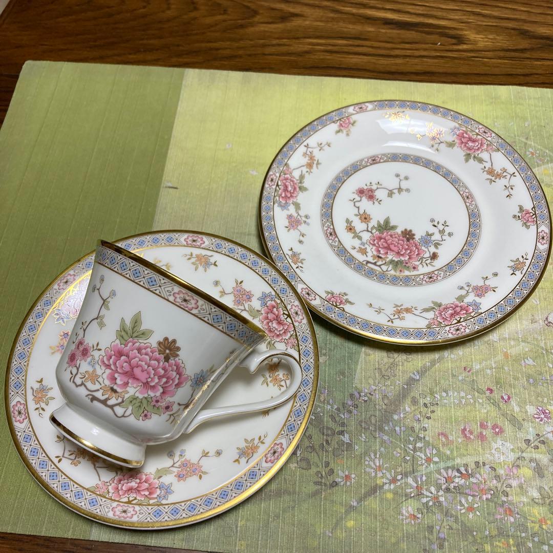 ロイヤルドルトン　カントン　トリオセット①