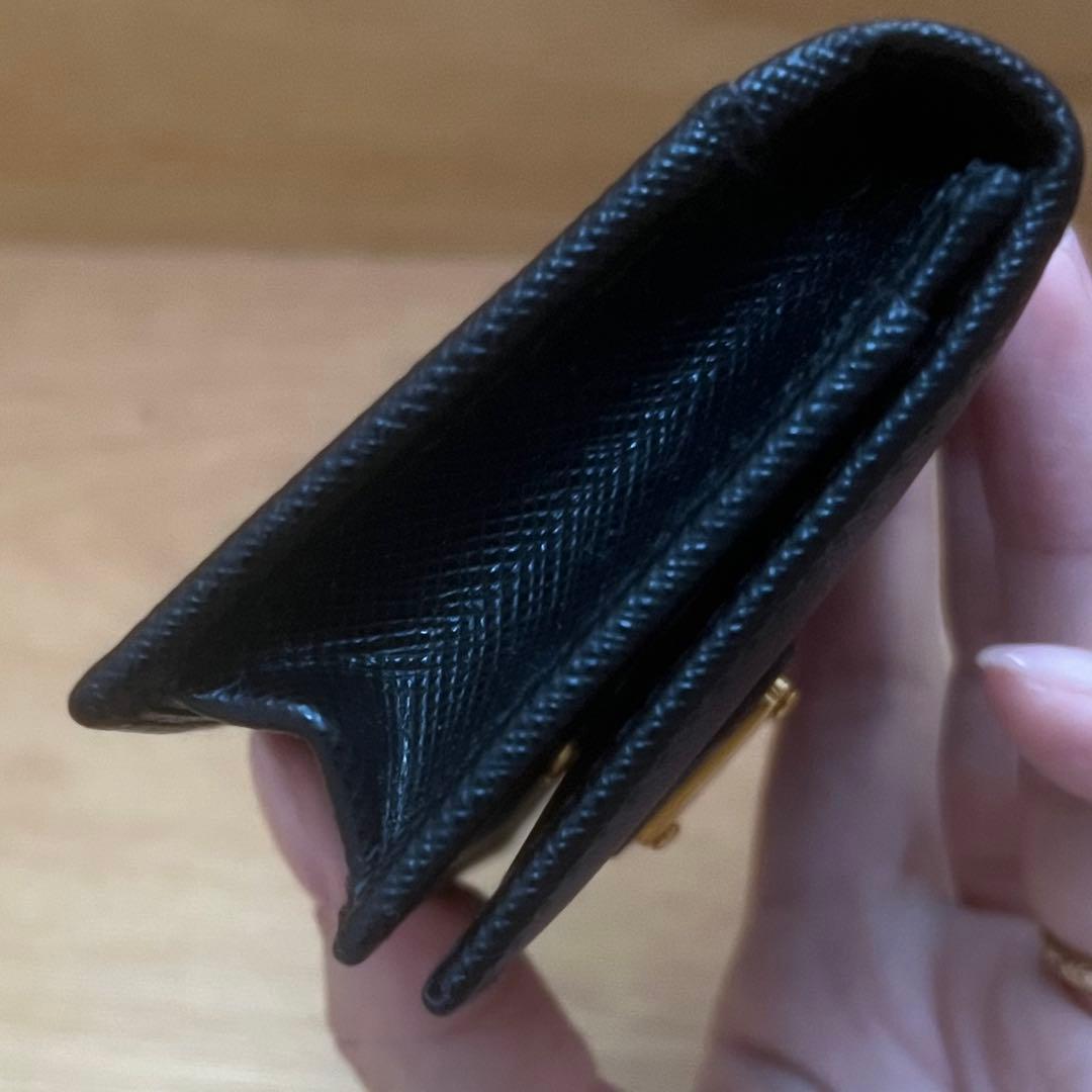 しょう　PRADA サフィアーノレザー 名刺入れ ブラック