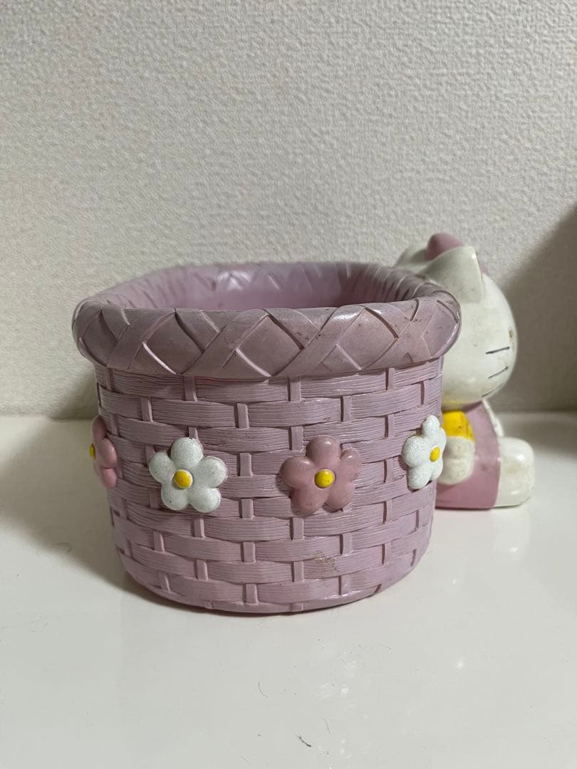 ハローキティ　サンリオ　ガーデンポット　植木鉢　陶器