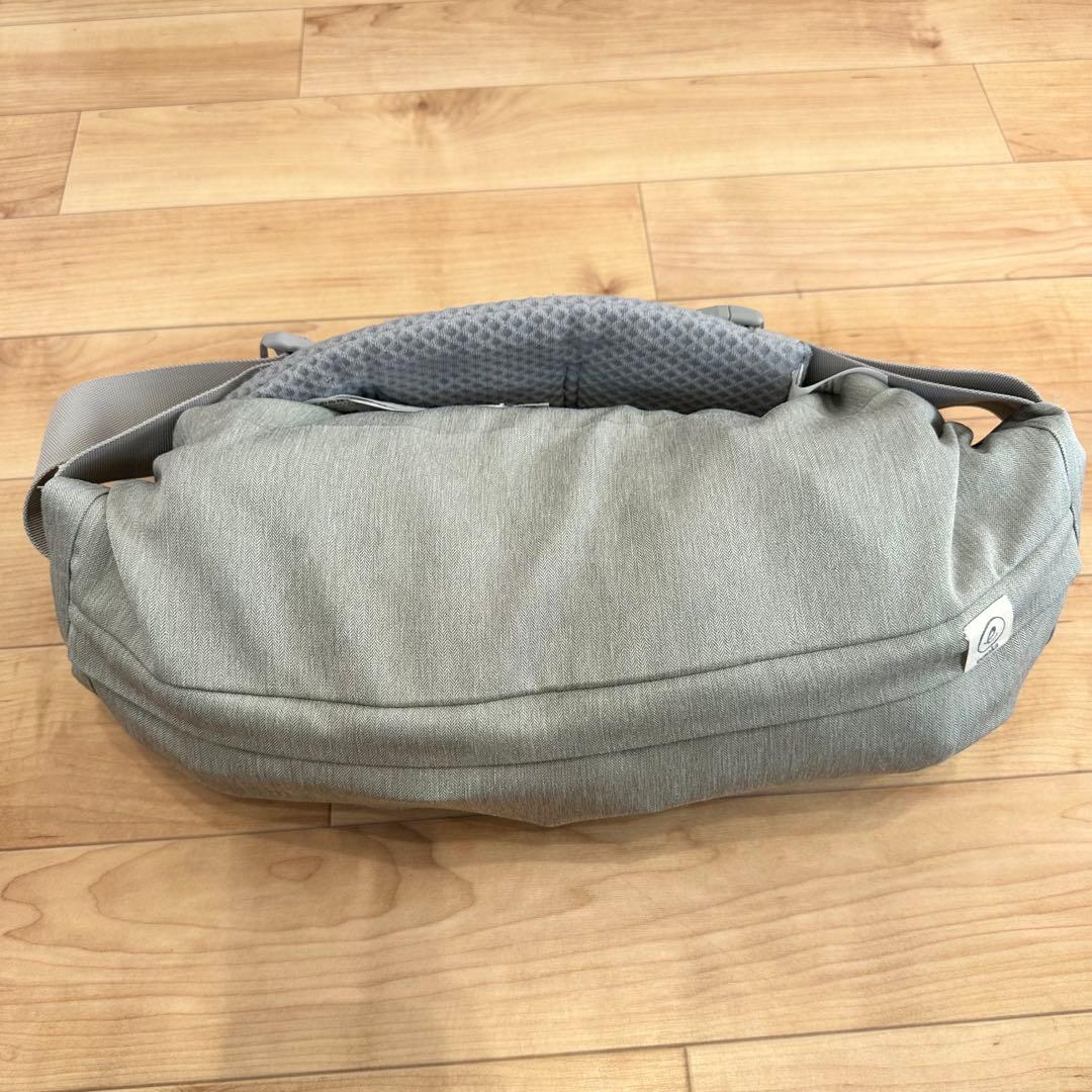 ergobaby OMNI breeze 抱っこひも　グレー