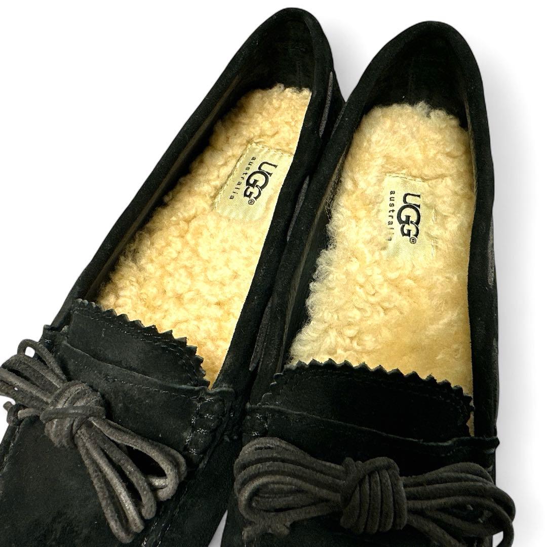 新品✨アグ 24㎝ スリッポン モカシン スエード 羊毛 ボア リボン 黒