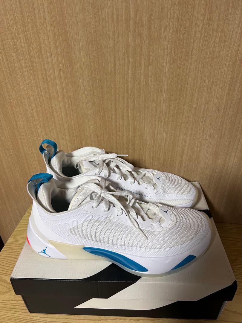 バスケットボールシューズ　ルカ1 ブルー