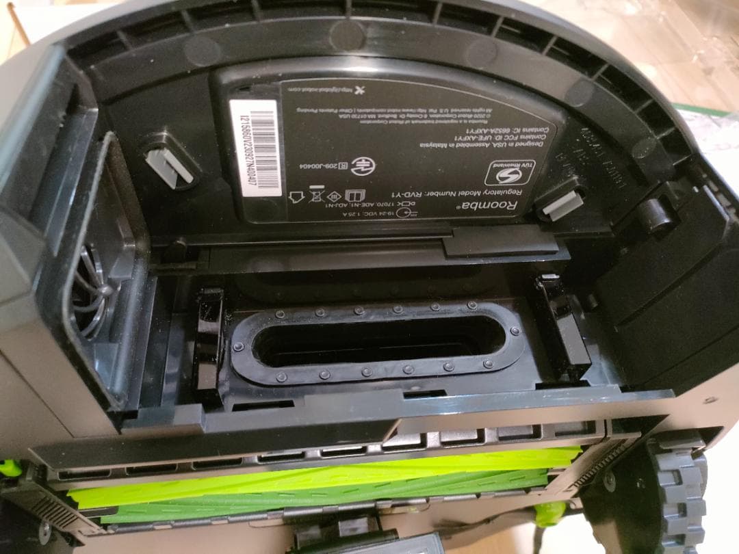 【美品】ルンバ　i2　ロボット掃除機　Robot　Roomba