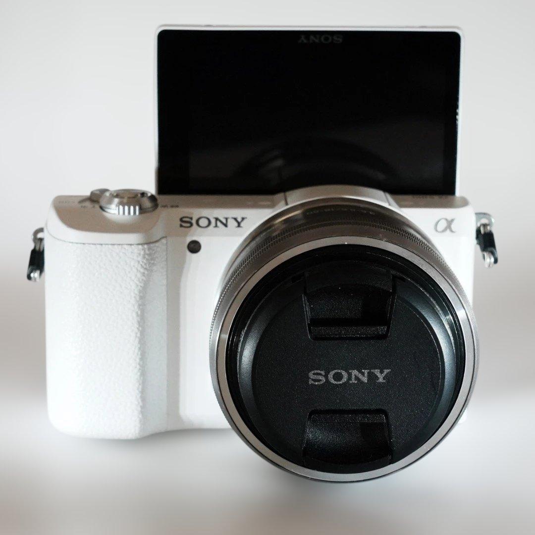 Sony α5100 パワーズームレンズキット　ホワイト