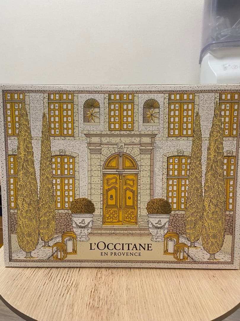 L'Occitane アドベントカレンダー 2025
