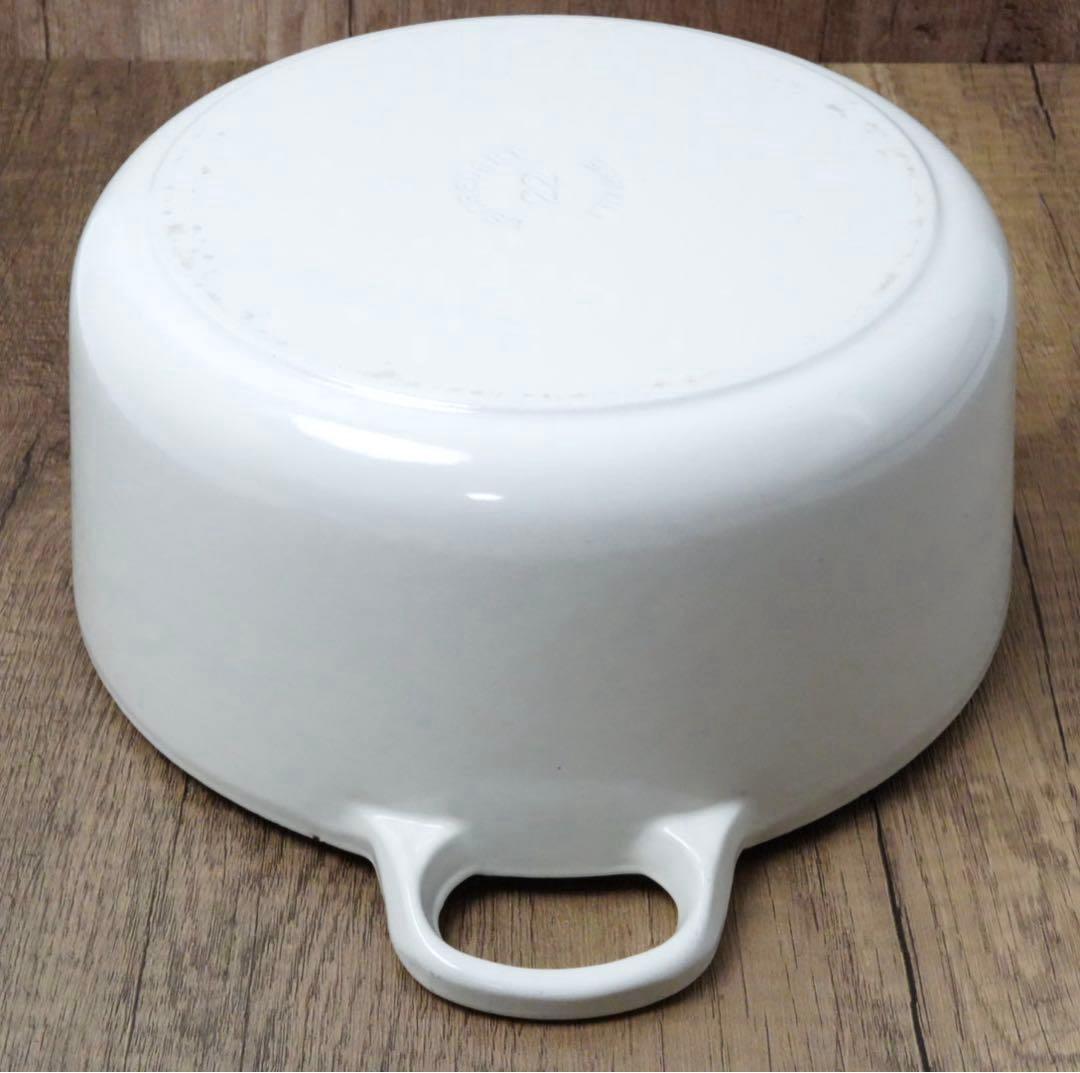 【美品】LE CREUSET　ココット ロンド ホワイト　22cm