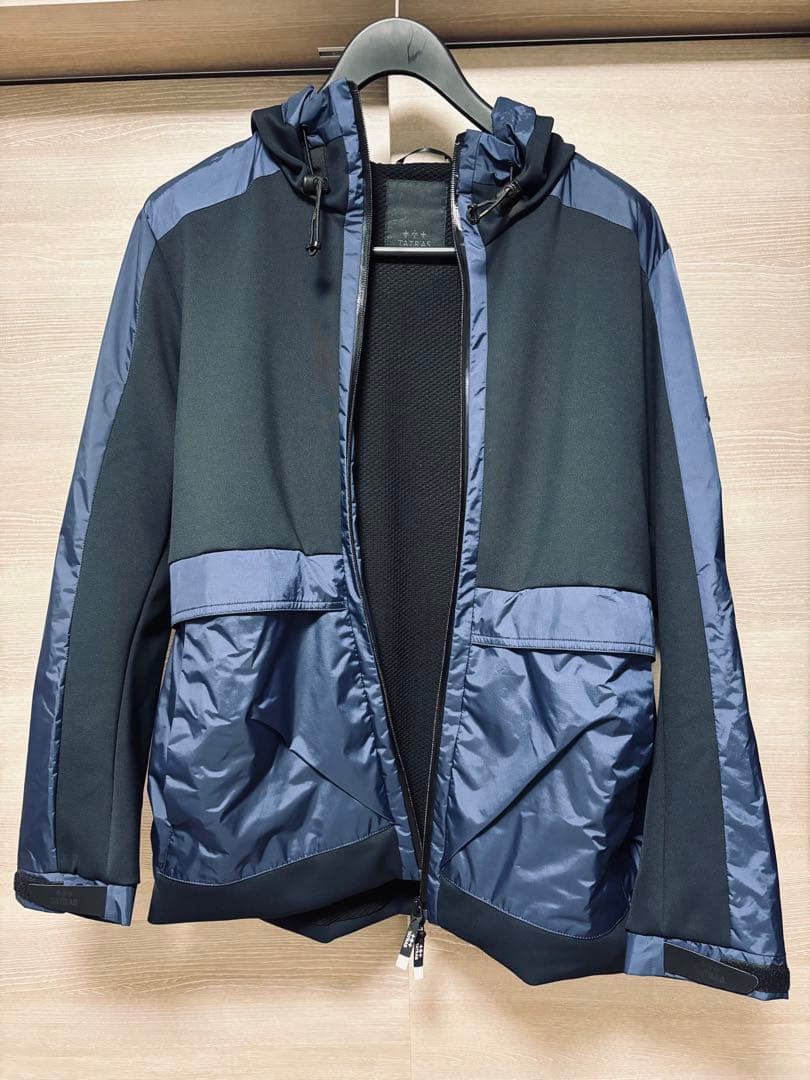 極美品 大きいサイズ タトラス BIONE 異素材切替ナイロンジャケット 紺