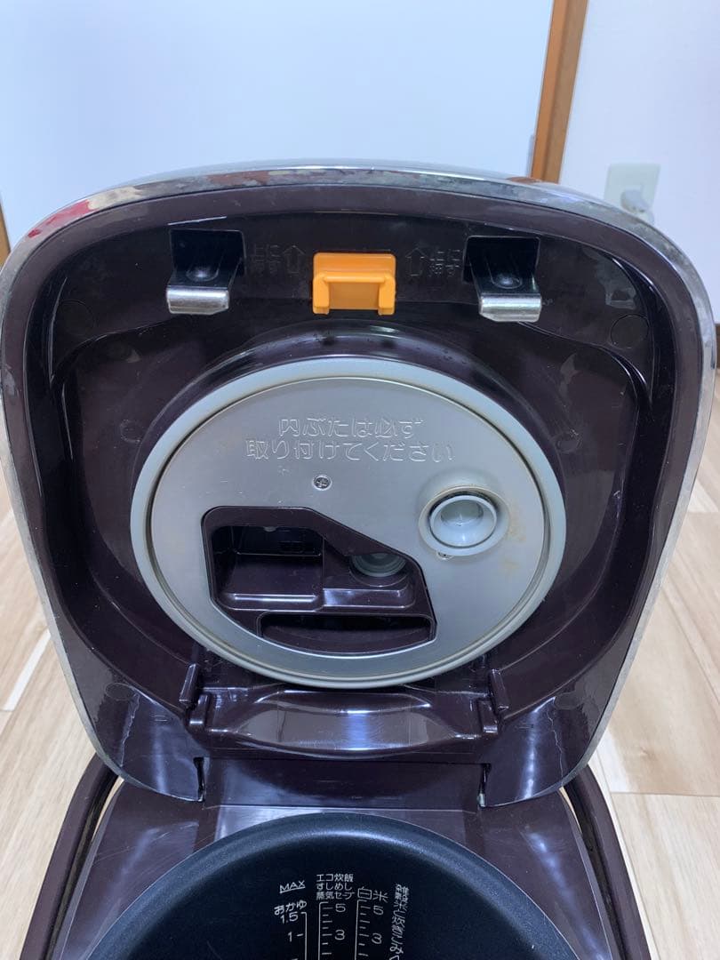 18年製　象印圧力炊飯器 NW-JB10 5.5合　ブラウン