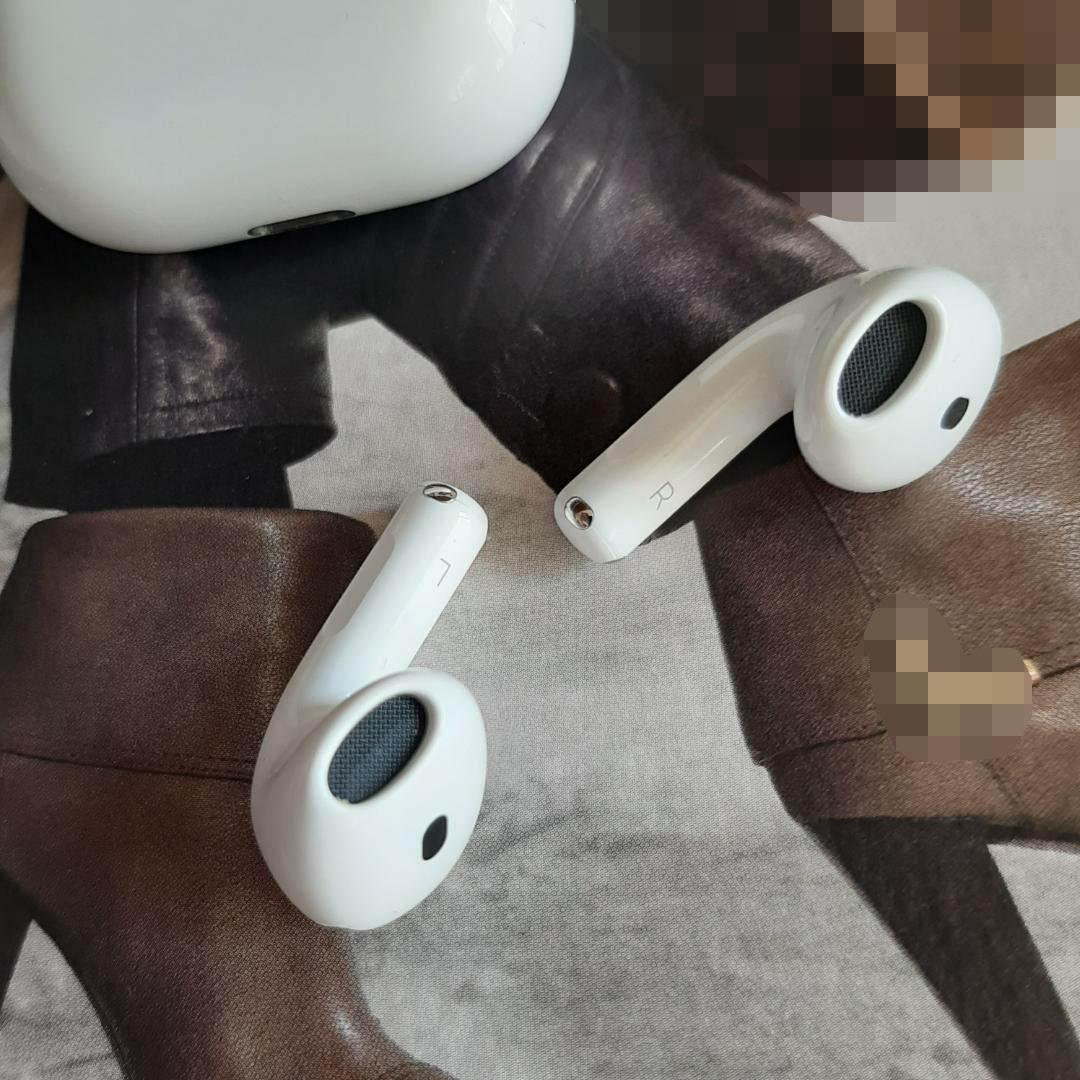 1式 Apple AirPods 4 エアポッズ 100%/100% アップル