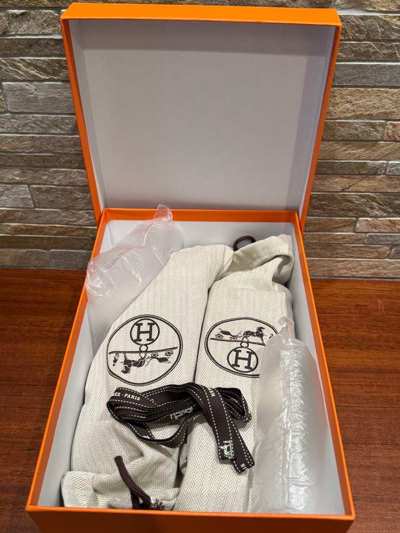 エルメス　モカシン　≪デスタン≫ 黒白　シルバー金具　37