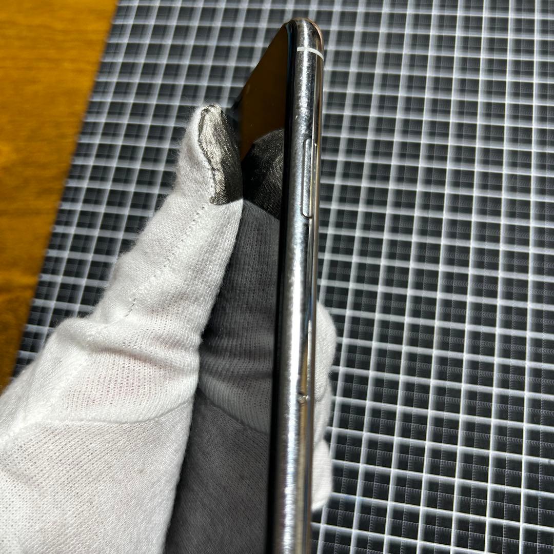 iPhone 11 Pro シルバー256GB 一部不具合 小傷有