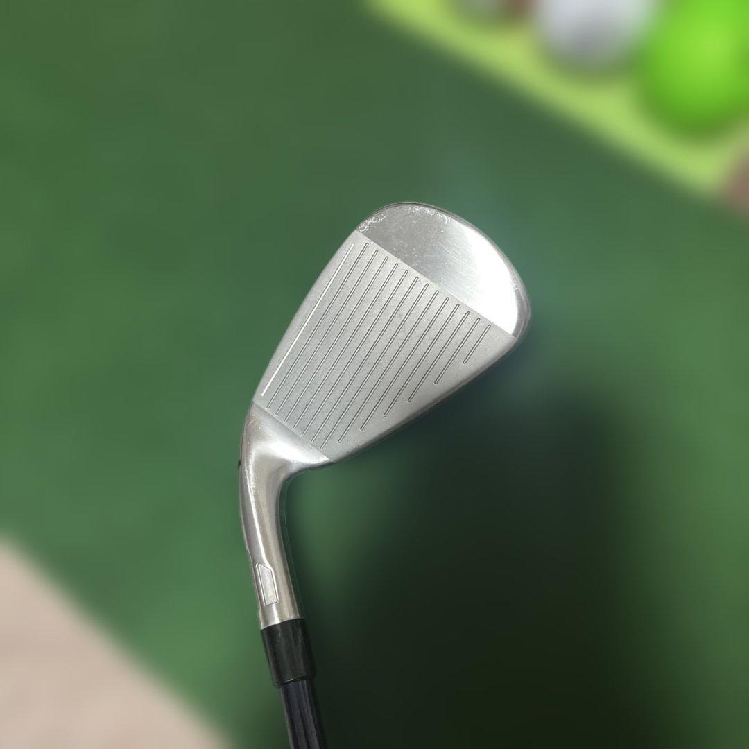 テーラーメイド Qiアイアン 7番アイアン 純正カーボンシャフト フレックスR