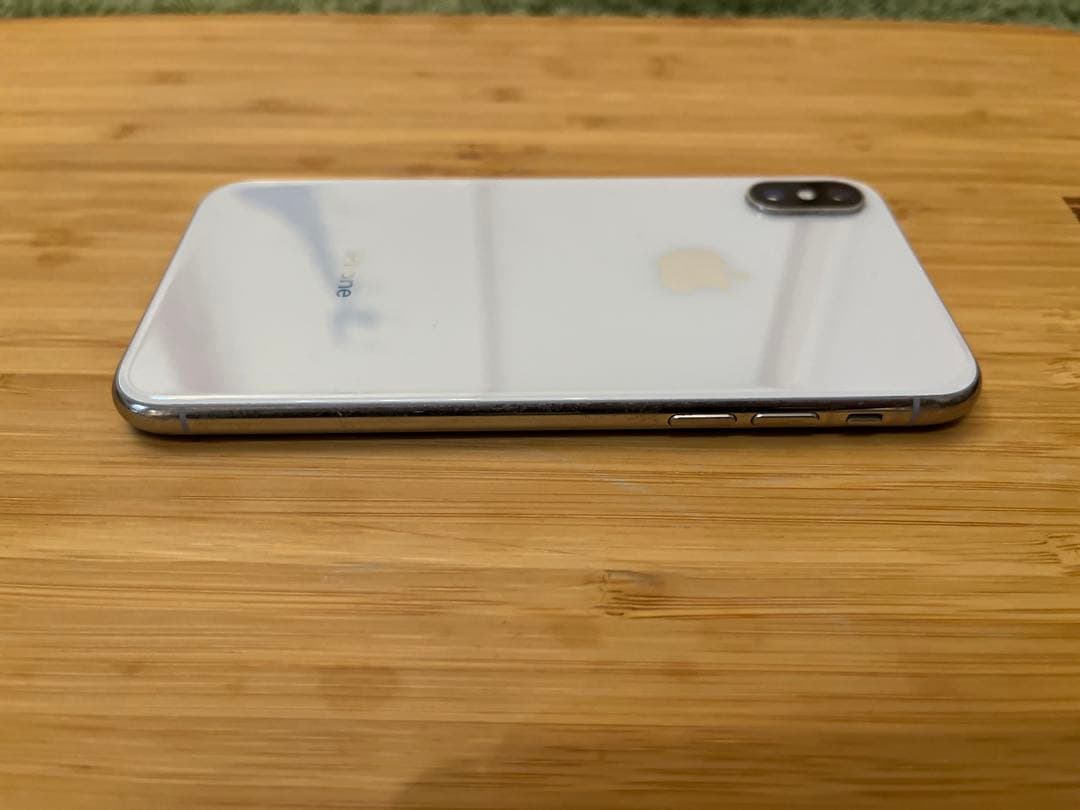 Apple iPhone X 本体64GB 電池100%