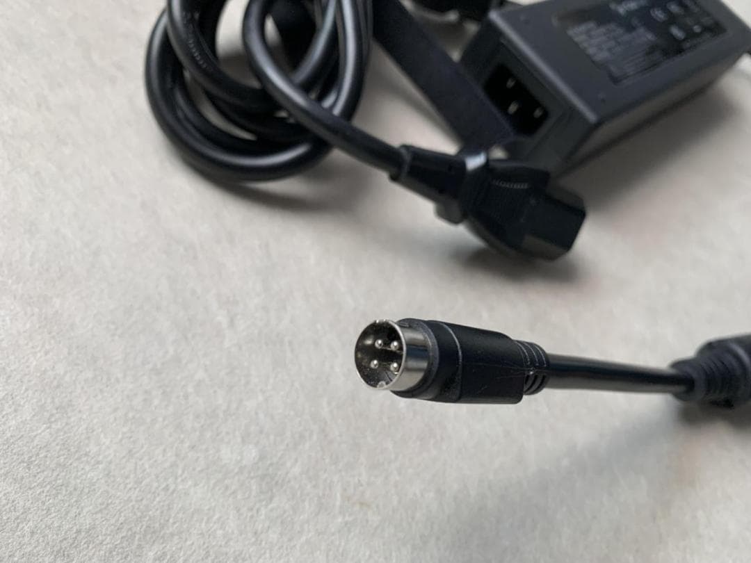 CUI GaN ACアダプター 18V 200W SDI200G-18-U