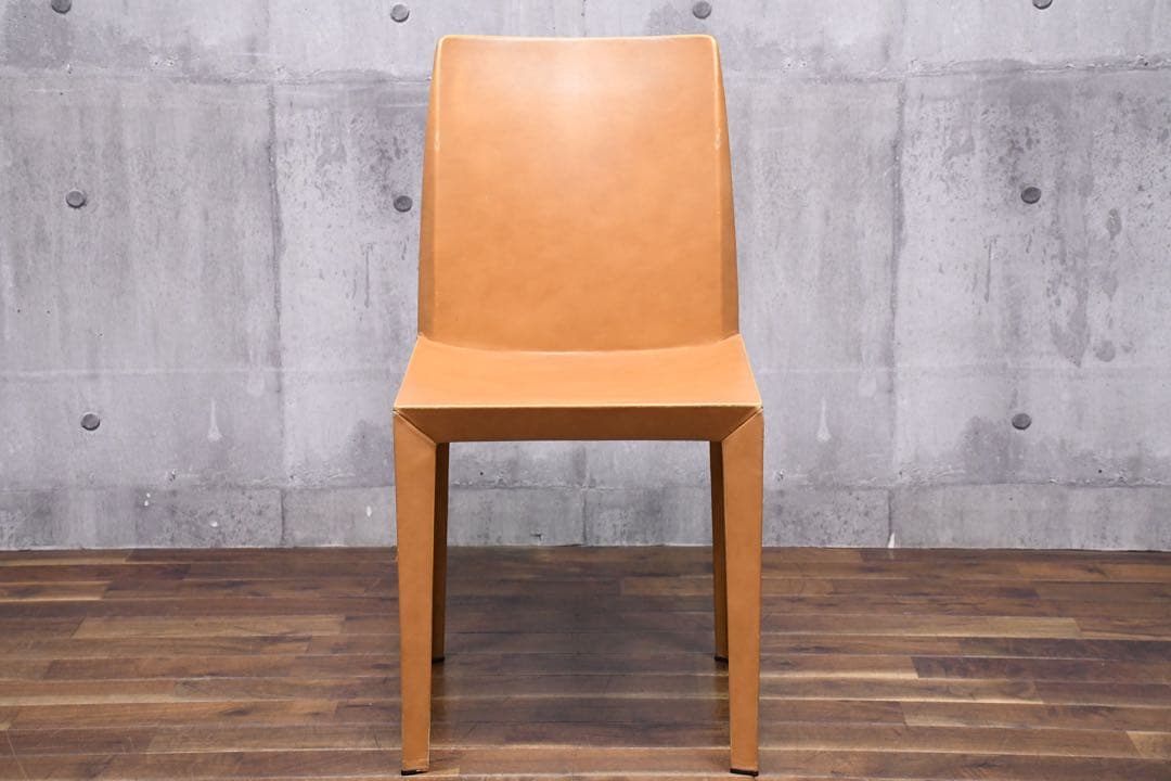 EEK122 イタリア製 ポルトローナフラウ ローラ ダイニングチェア レザー